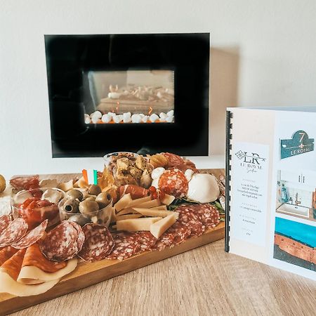 Appartement Vue Sur Chateau-Fort 3 Etoiles 色当 外观 照片