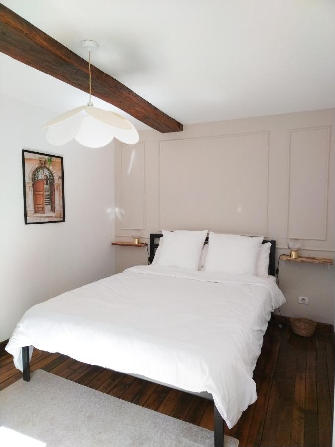 Appartement Vue Sur Chateau-Fort 3 Etoiles 色当 外观 照片