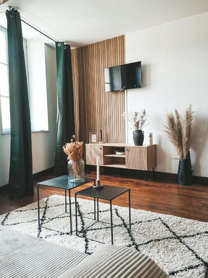 Appartement Vue Sur Chateau-Fort 3 Etoiles 色当 外观 照片